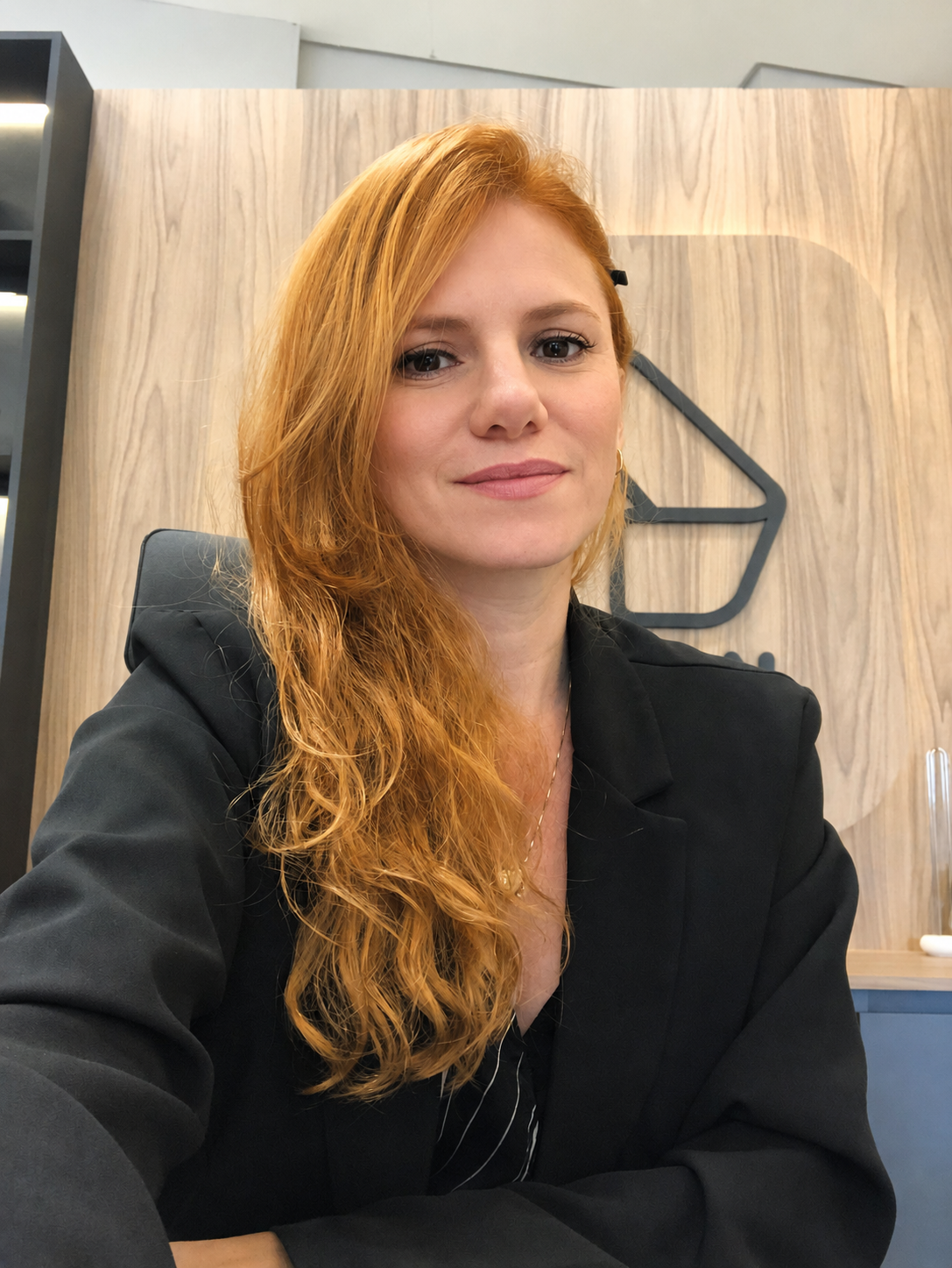Neila — Representante Ademicon